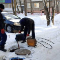 Боремся с засорами! Механическая прочистка выпусков канализации на ул. Пушанина 22.